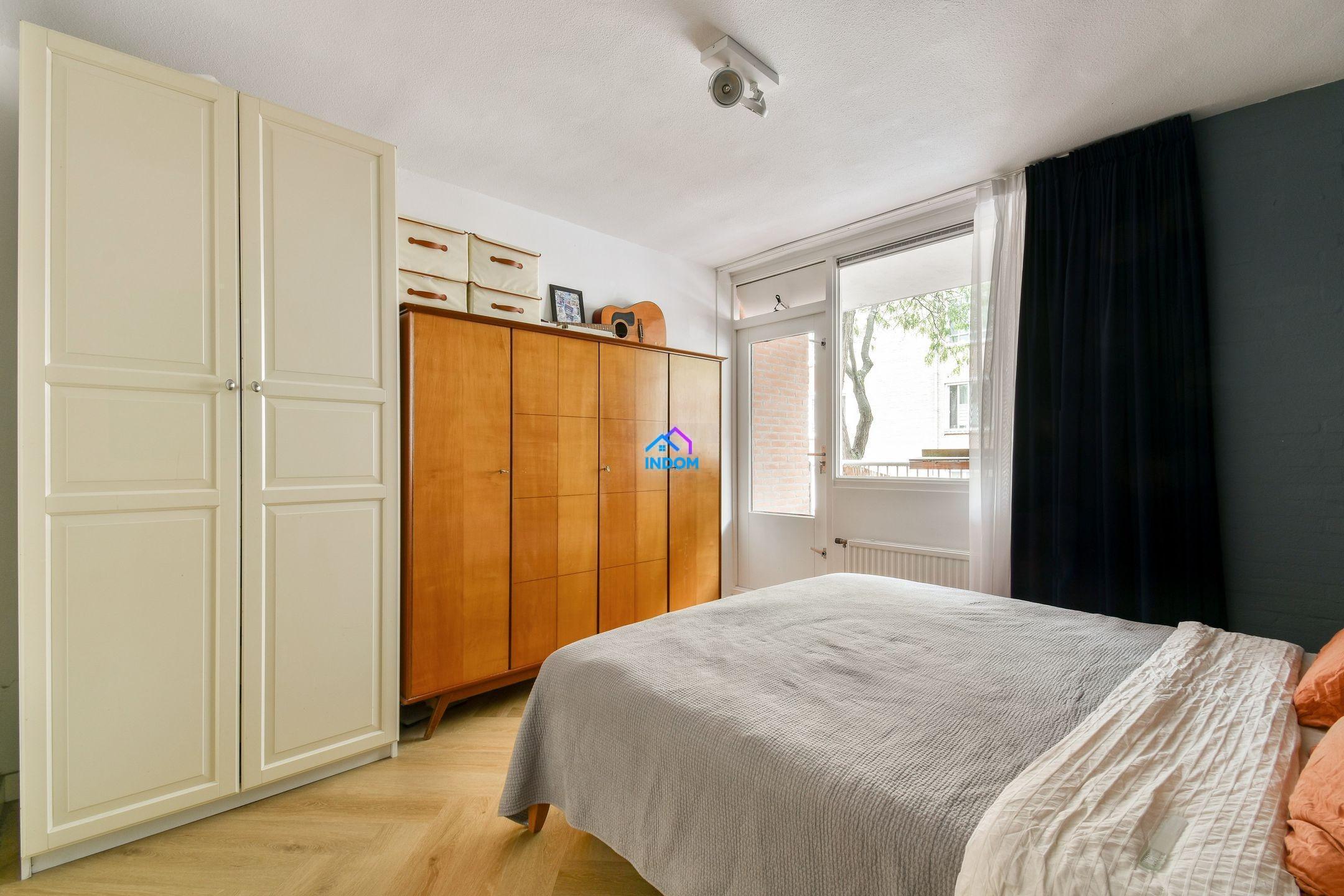 2 Комнатная квартира в Amsterdam-Oost