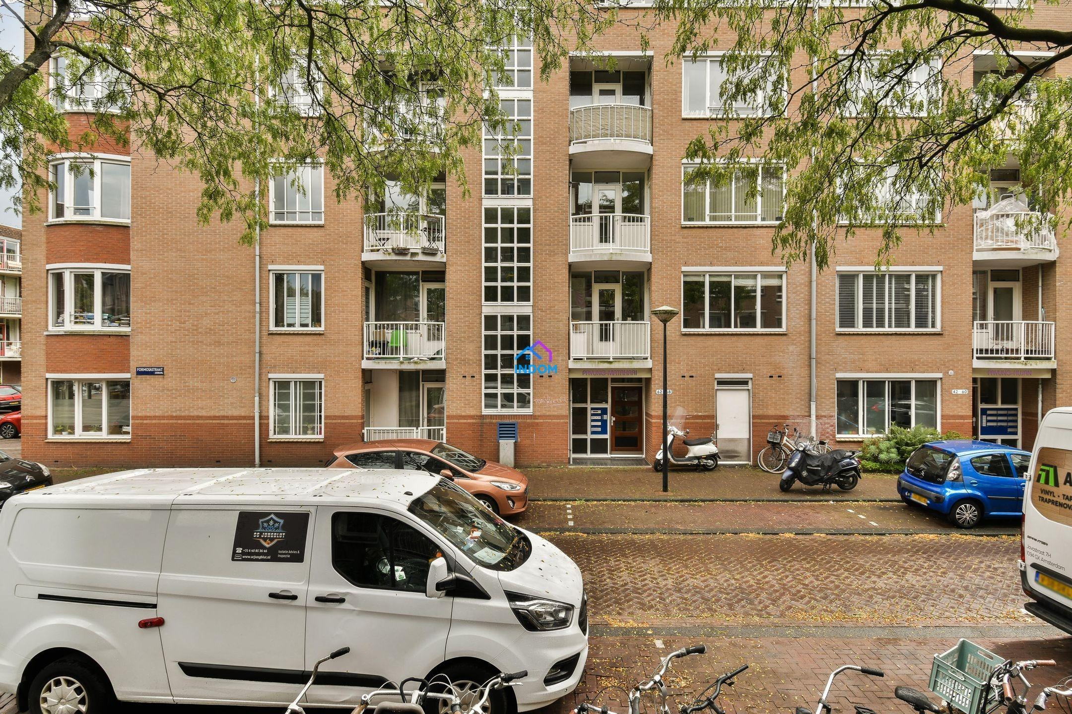 2 Комнатная квартира в Amsterdam-Oost